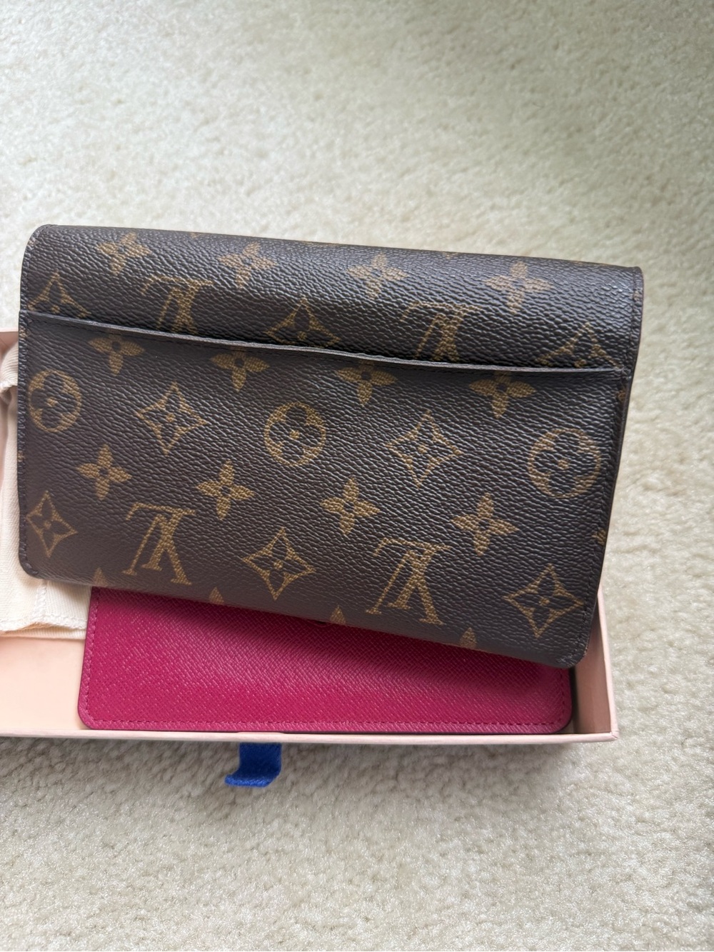 Louis Vuitton Monogram Canvas Sarah Wallet - Picture 5 of 5